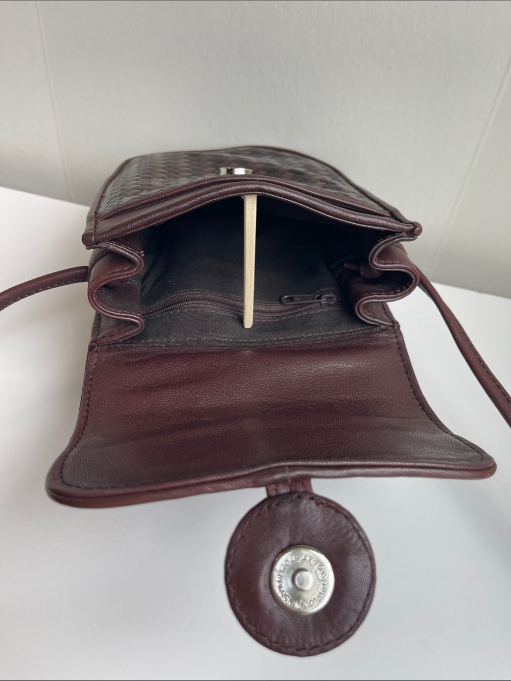Brighton One World Brown Woven Leather Crossbody Bag - Picture 15 of 16